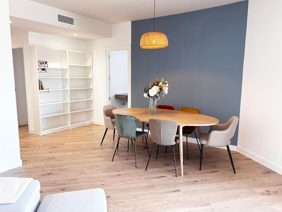 Apartamento De Cuatro Habitaciones En Talavera タラベラ・デ・ラ・レイナ エクステリア 写真