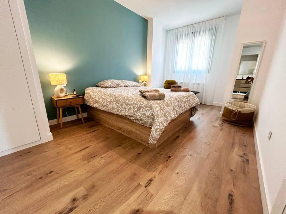 Apartamento De Cuatro Habitaciones En Talavera タラベラ・デ・ラ・レイナ エクステリア 写真